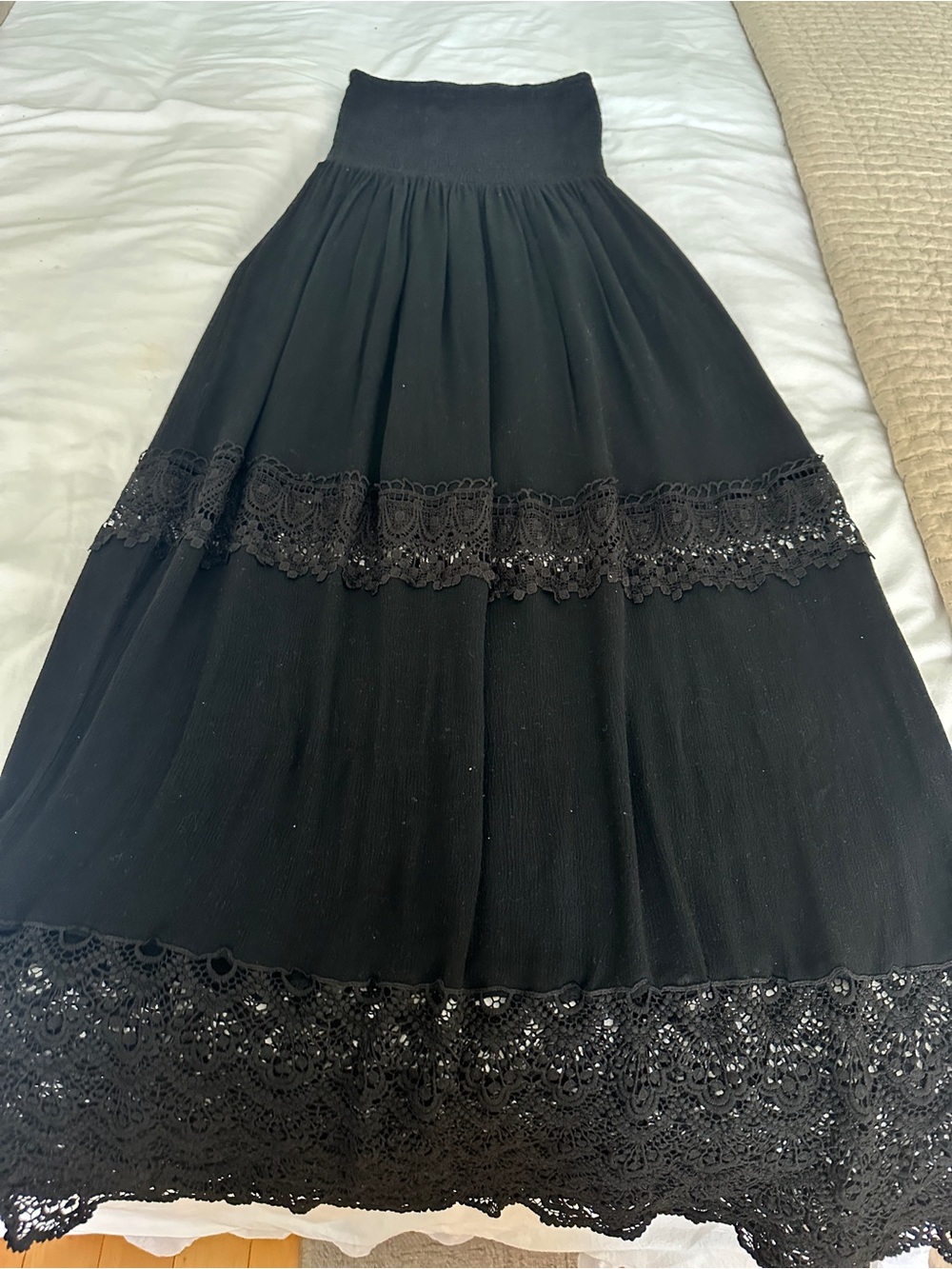 eesome Black Strapless Maxi Dress with Lace Panels